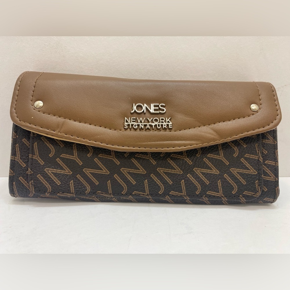 Jones New York Signature wallet